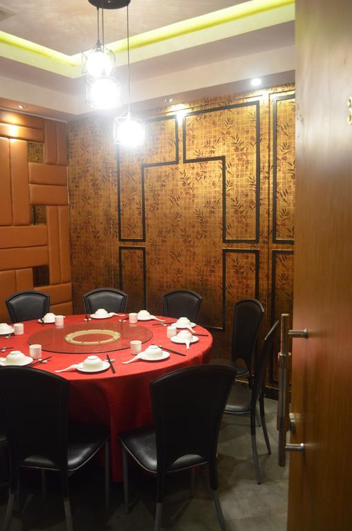 Mustika Gajah Mada Hotel Джакарта Екстер'єр фото