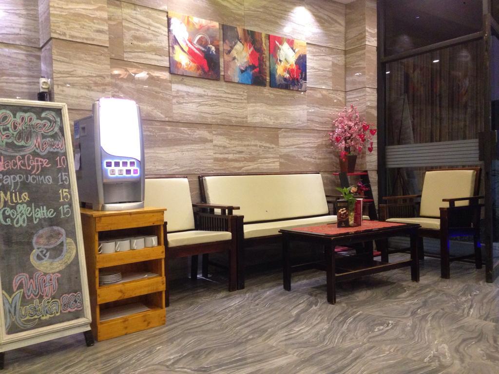 Mustika Gajah Mada Hotel Джакарта Екстер'єр фото