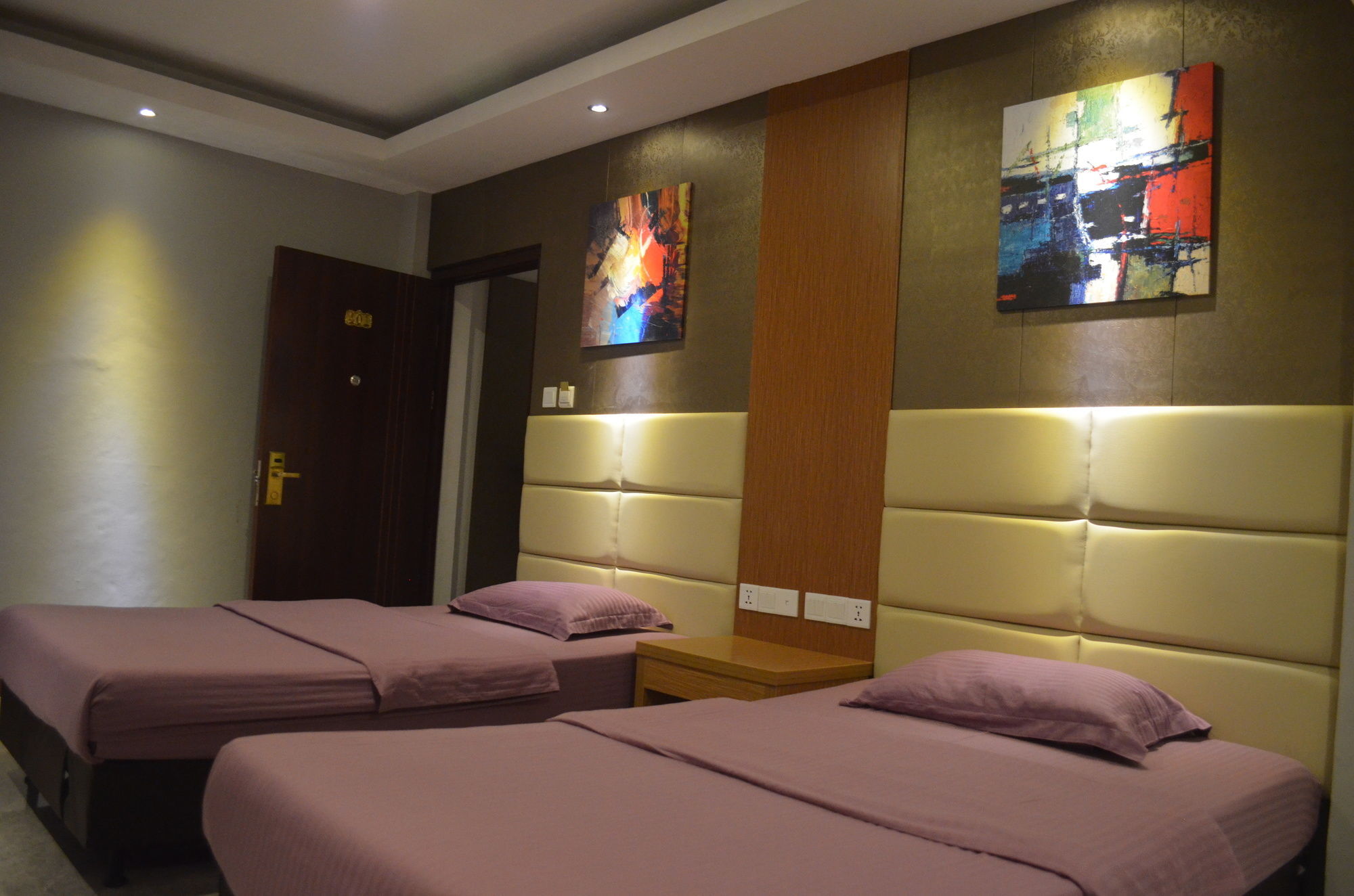 Mustika Gajah Mada Hotel Джакарта Екстер'єр фото